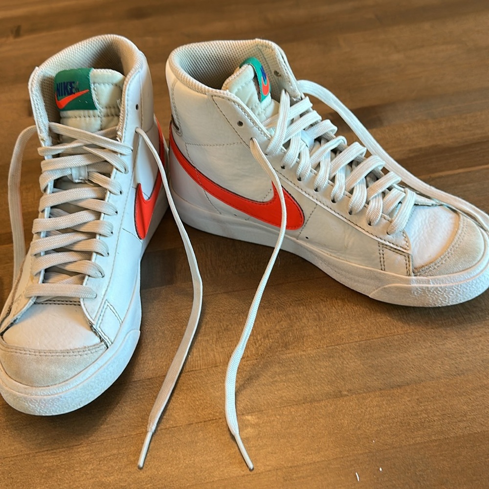 ❤️ Nike BLAZER MID '77 GS 'PLATINUM TINT BRIGHT CRIMSON' ❤️ - Picture 5 of 5